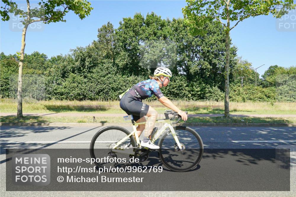 09.08.2026 - GEWOBA Citytriathlon Bremen Michael Burmester http://msf.ph/oto/9962769 09.08.2026 14:36:25 Radfahren 133, 207, 291, 307, 309, 321, 336, 356 meine-sportfotos.de