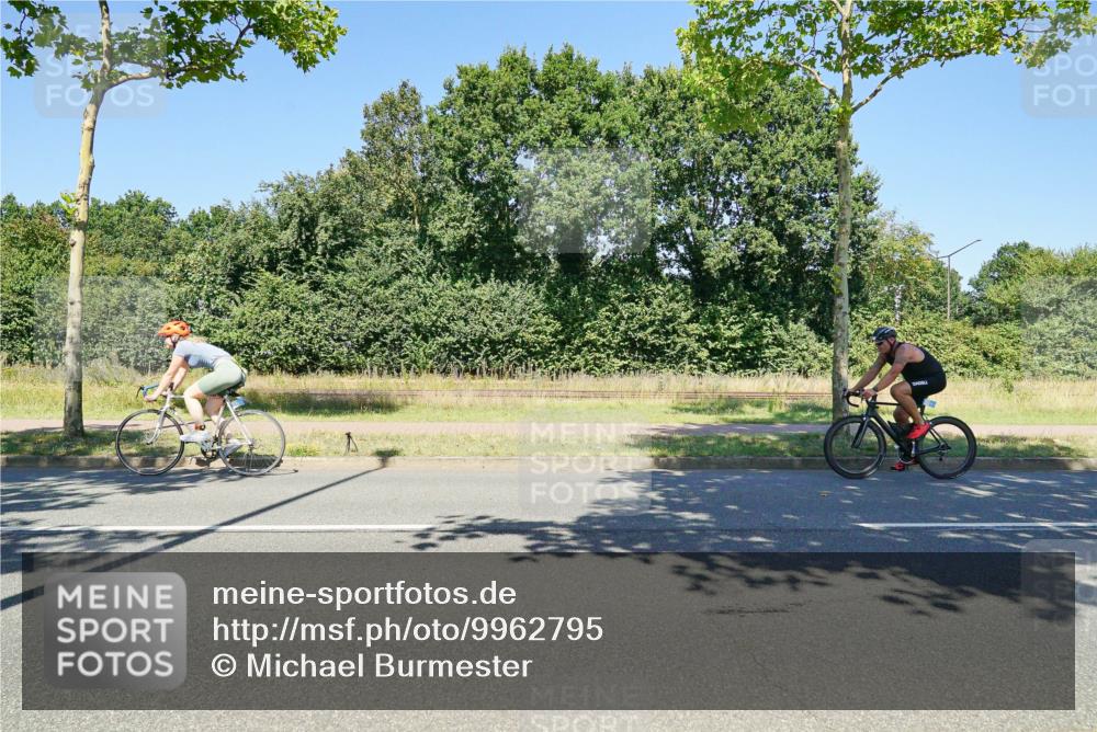 09.08.2026 - GEWOBA Citytriathlon Bremen Michael Burmester http://msf.ph/oto/9962795 09.08.2026 14:37:05 Radfahren 58, 229, 312, 377, 448, 523 meine-sportfotos.de