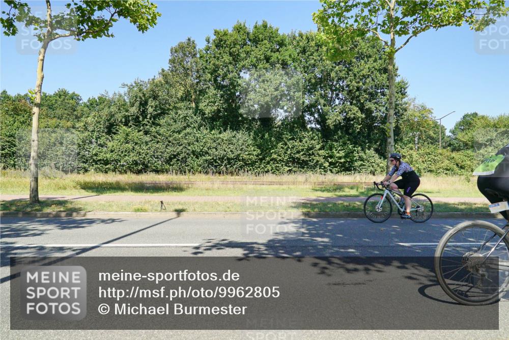 09.08.2026 - GEWOBA Citytriathlon Bremen Michael Burmester http://msf.ph/oto/9962805 09.08.2026 14:37:15 Radfahren 10, 58, 87, 172, 300, 316, 369, 385, 448 meine-sportfotos.de