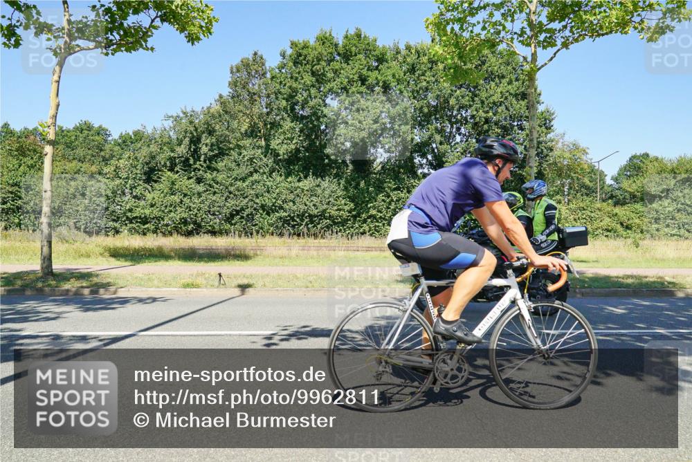 09.08.2026 - GEWOBA Citytriathlon Bremen Michael Burmester http://msf.ph/oto/9962811 09.08.2026 14:37:20 Radfahren 10, 58, 87, 172, 300, 316, 369, 385, 448 meine-sportfotos.de