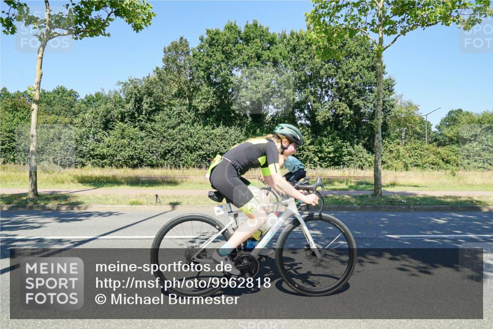 09.08.2026 - GEWOBA Citytriathlon Bremen Michael Burmester http://msf.ph/oto/9962818 09.08.2026 14:37:29 Radfahren 10, 87, 172, 203, 288, 290, 300, 305, 369, 385, 458 meine-sportfotos.de