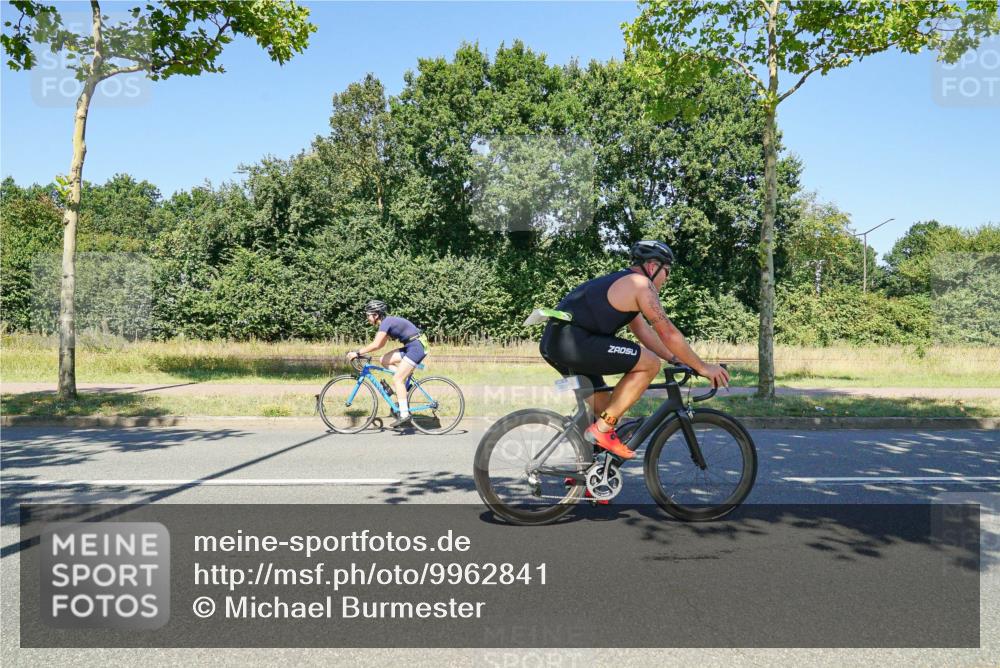 09.08.2026 - GEWOBA Citytriathlon Bremen Michael Burmester http://msf.ph/oto/9962841 09.08.2026 14:37:58 Radfahren 193, 202, 221, 242, 280, 292, 293, 306, 335, 341, 344, 390, 398, 400, 410, 434, 450, 454, 485, 521, 522 meine-sportfotos.de