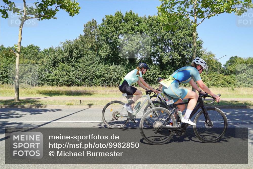 09.08.2026 - GEWOBA Citytriathlon Bremen Michael Burmester http://msf.ph/oto/9962850 09.08.2026 14:38:09 Radfahren 193, 202, 221, 266, 277, 280, 293, 297, 306, 314, 319, 324, 330, 335, 344, 398, 410, 434, 454, 485, 521, 522 meine-sportfotos.de