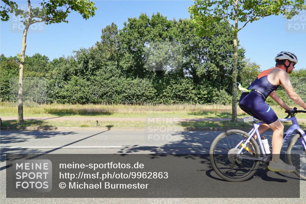 09.08.2026 - GEWOBA Citytriathlon Bremen Michael Burmester http://msf.ph/oto/9962863 09.08.2026 14:38:27 Radfahren 173, 190, 249, 277, 289, 320, 324, 352, 402, 417, 431 meine-sportfotos.de