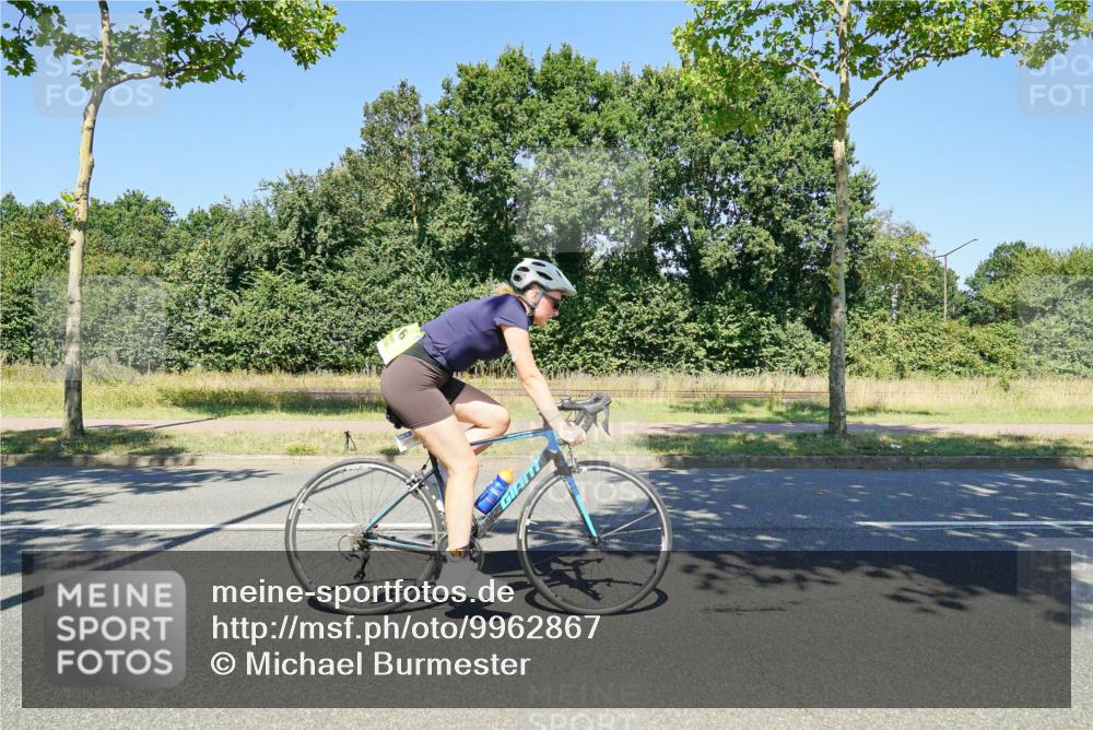 09.08.2026 - GEWOBA Citytriathlon Bremen Michael Burmester http://msf.ph/oto/9962867 09.08.2026 14:38:37 Radfahren 216, 222, 227, 249, 253, 273, 276, 320, 352, 417, 431 meine-sportfotos.de