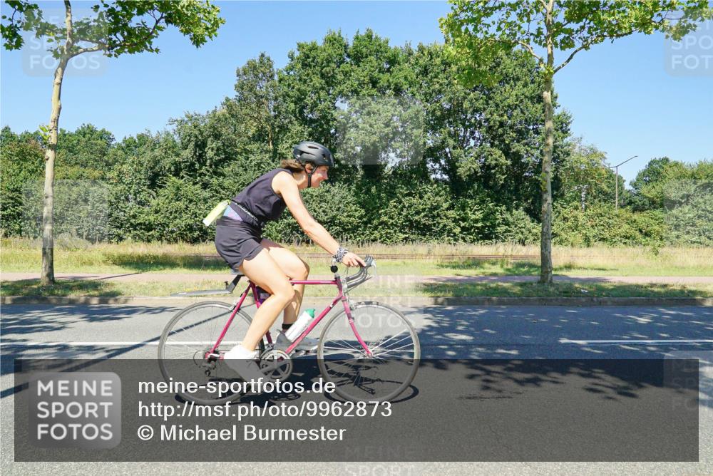 09.08.2026 - GEWOBA Citytriathlon Bremen Michael Burmester http://msf.ph/oto/9962873 09.08.2026 14:38:47 Radfahren 210, 216, 222, 227, 253, 273, 276, 310, 320, 347 meine-sportfotos.de