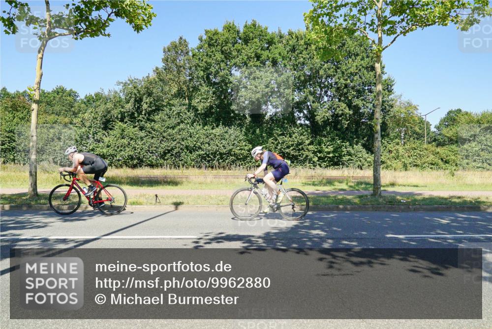 09.08.2026 - GEWOBA Citytriathlon Bremen Michael Burmester http://msf.ph/oto/9962880 09.08.2026 14:39:04 Radfahren 196, 326, 347, 384, 438 meine-sportfotos.de