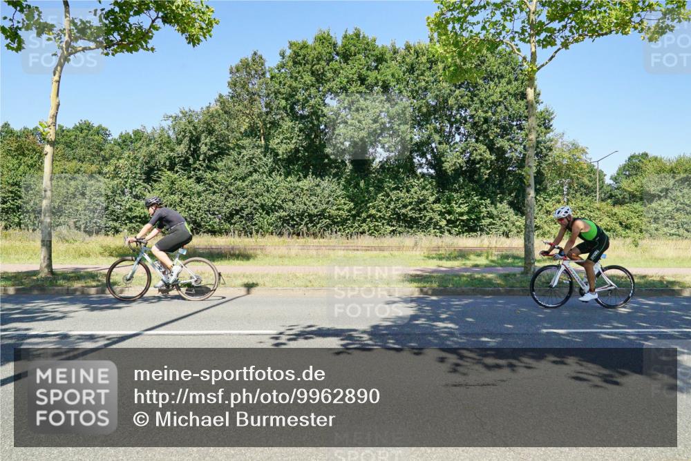 09.08.2026 - GEWOBA Citytriathlon Bremen Michael Burmester http://msf.ph/oto/9962890 09.08.2026 14:39:19 Radfahren 61, 106, 196, 384 meine-sportfotos.de