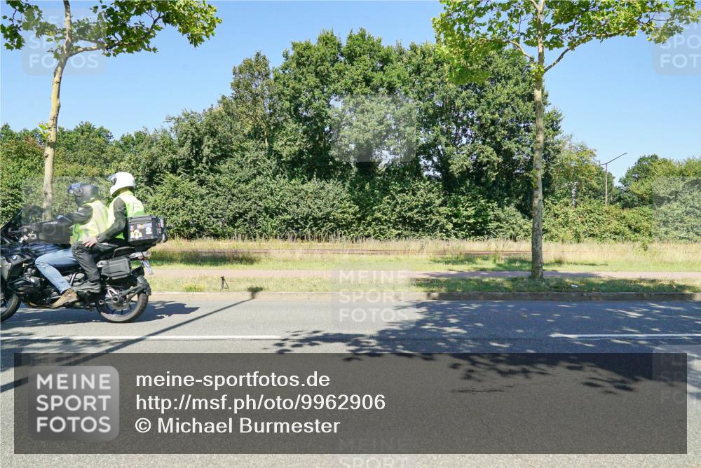 09.08.2026 - GEWOBA Citytriathlon Bremen Michael Burmester http://msf.ph/oto/9962906 09.08.2026 14:39:46 Radfahren 234, 258, 340, 413, 423 meine-sportfotos.de