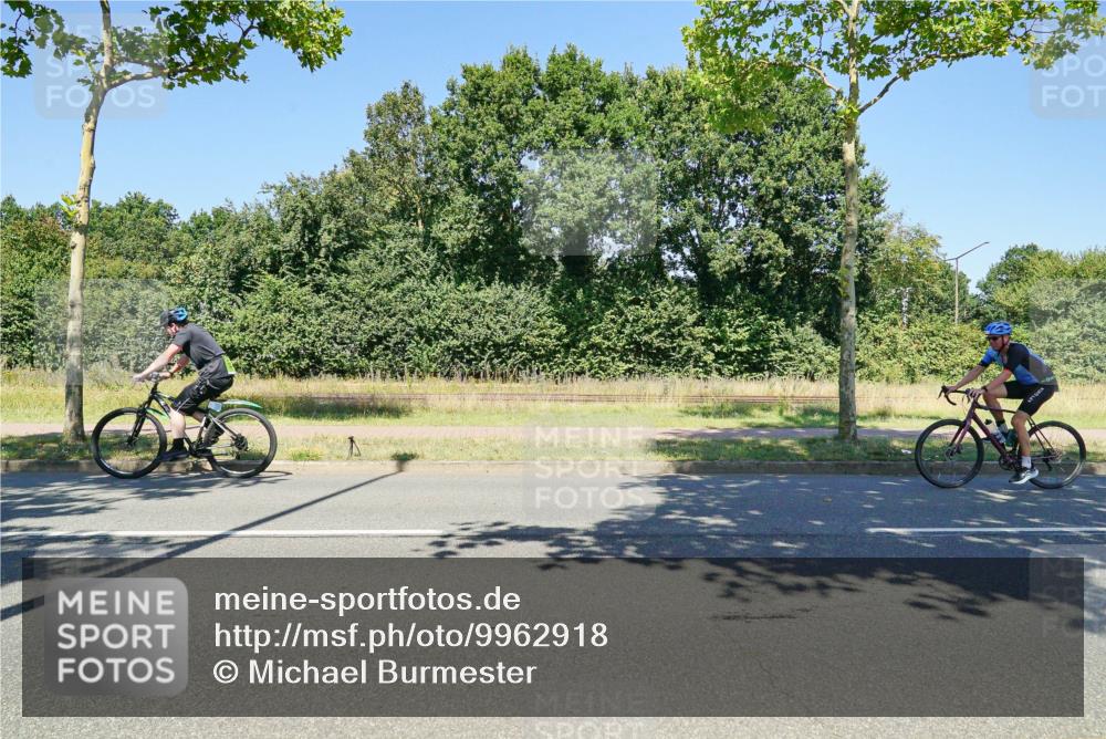 09.08.2026 - GEWOBA Citytriathlon Bremen Michael Burmester http://msf.ph/oto/9962918 09.08.2026 14:40:02 Radfahren 234, 237, 258, 261, 282, 391, 393, 413, 423, 479 meine-sportfotos.de