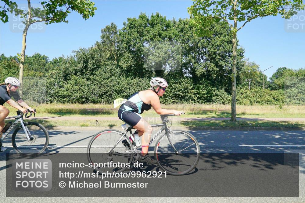 09.08.2026 - GEWOBA Citytriathlon Bremen Michael Burmester http://msf.ph/oto/9962921 09.08.2026 14:40:11 Radfahren 101, 237, 238, 261, 282, 338, 412, 440, 479, 482 meine-sportfotos.de