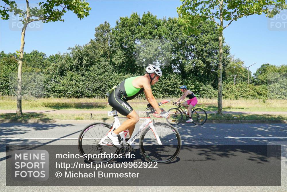 09.08.2026 - GEWOBA Citytriathlon Bremen Michael Burmester http://msf.ph/oto/9962922 09.08.2026 14:40:12 Radfahren 88, 101, 237, 238, 261, 282, 338, 388, 412, 440, 479, 482 meine-sportfotos.de