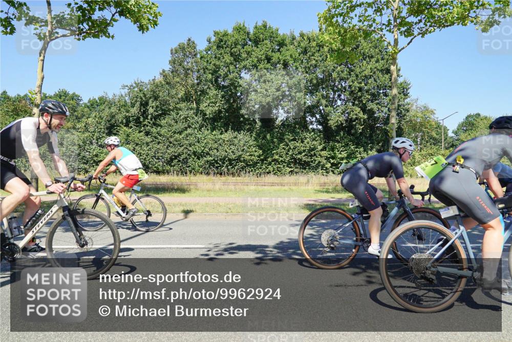 09.08.2026 - GEWOBA Citytriathlon Bremen Michael Burmester http://msf.ph/oto/9962924 09.08.2026 14:40:14 Radfahren 88, 101, 237, 238, 261, 282, 338, 388, 412, 440, 479, 482 meine-sportfotos.de