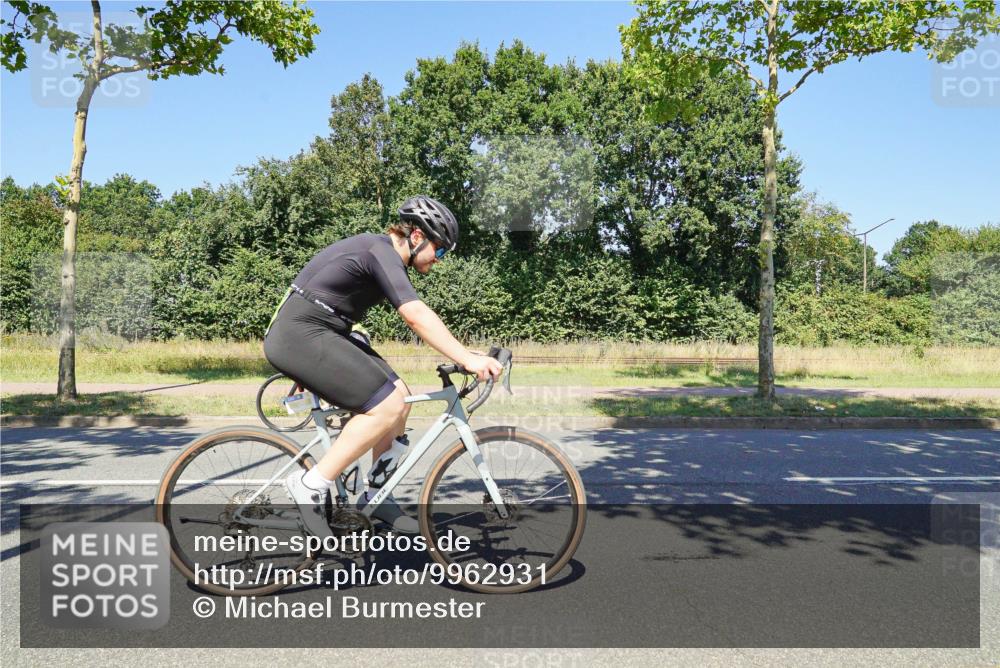 09.08.2026 - GEWOBA Citytriathlon Bremen Michael Burmester http://msf.ph/oto/9962931 09.08.2026 14:40:22 Radfahren 88, 101, 204, 224, 238, 244, 338, 388, 412, 440, 449, 456, 482 meine-sportfotos.de