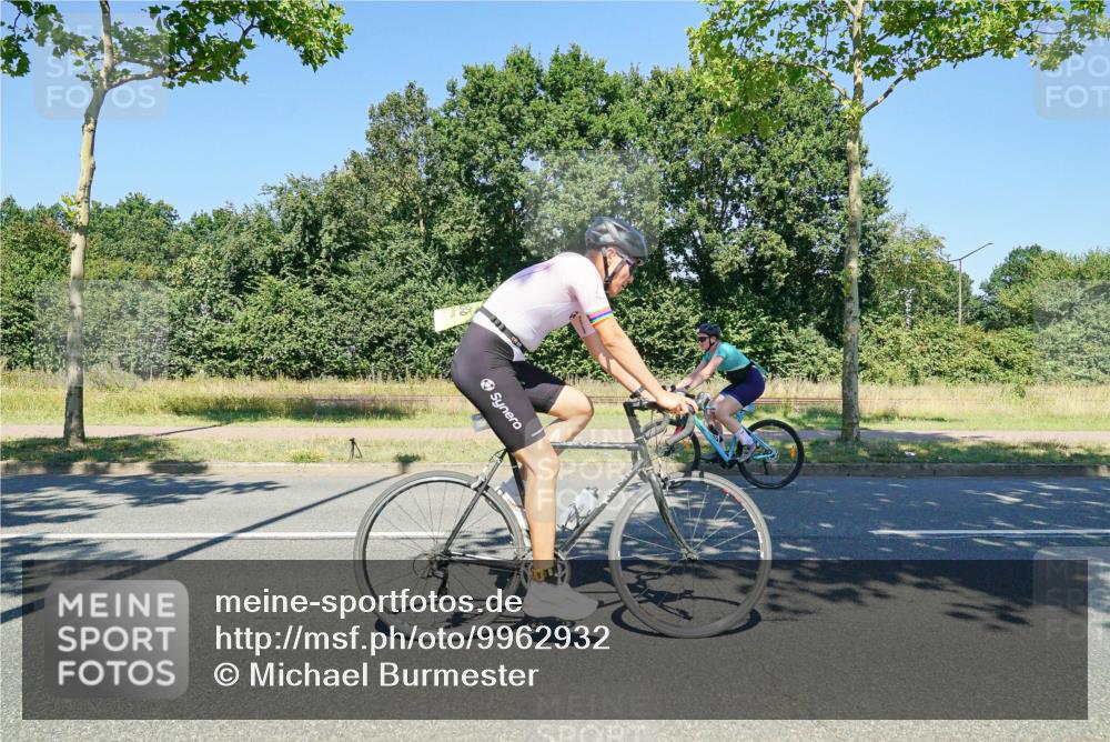 09.08.2026 - GEWOBA Citytriathlon Bremen Michael Burmester http://msf.ph/oto/9962932 09.08.2026 14:40:22 Radfahren 88, 101, 204, 224, 238, 244, 338, 388, 412, 440, 449, 456, 482 meine-sportfotos.de