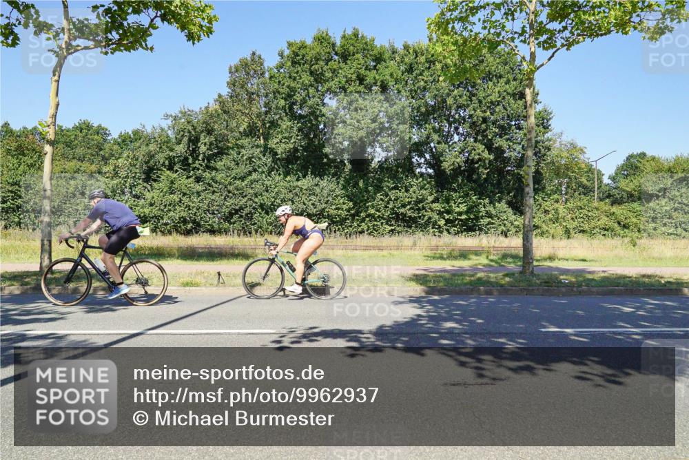 09.08.2026 - GEWOBA Citytriathlon Bremen Michael Burmester http://msf.ph/oto/9962937 09.08.2026 14:40:28 Radfahren 88, 197, 204, 224, 238, 244, 338, 358, 388, 415, 449, 456, 508 meine-sportfotos.de