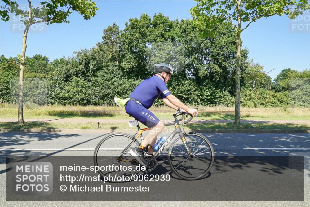 09.08.2026 - GEWOBA Citytriathlon Bremen Michael Burmester http://msf.ph/oto/9962939 09.08.2026 14:40:29 Radfahren 88, 197, 204, 224, 238, 244, 358, 388, 415, 449, 456, 508 meine-sportfotos.de