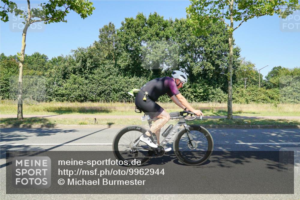 09.08.2026 - GEWOBA Citytriathlon Bremen Michael Burmester http://msf.ph/oto/9962944 09.08.2026 14:40:36 Radfahren 18, 197, 204, 224, 244, 250, 358, 415, 449, 456, 508 meine-sportfotos.de