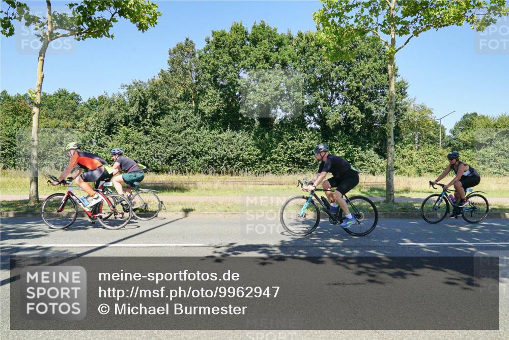 09.08.2026 - GEWOBA Citytriathlon Bremen Michael Burmester http://msf.ph/oto/9962947 09.08.2026 14:40:48 Radfahren 18, 206, 250, 405, 415, 442, 493, 515 meine-sportfotos.de