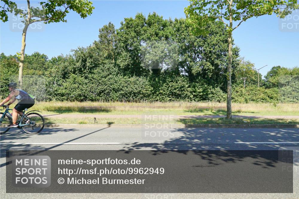 09.08.2026 - GEWOBA Citytriathlon Bremen Michael Burmester http://msf.ph/oto/9962949 09.08.2026 14:40:49 Radfahren 18, 206, 250, 405, 442, 493, 515 meine-sportfotos.de