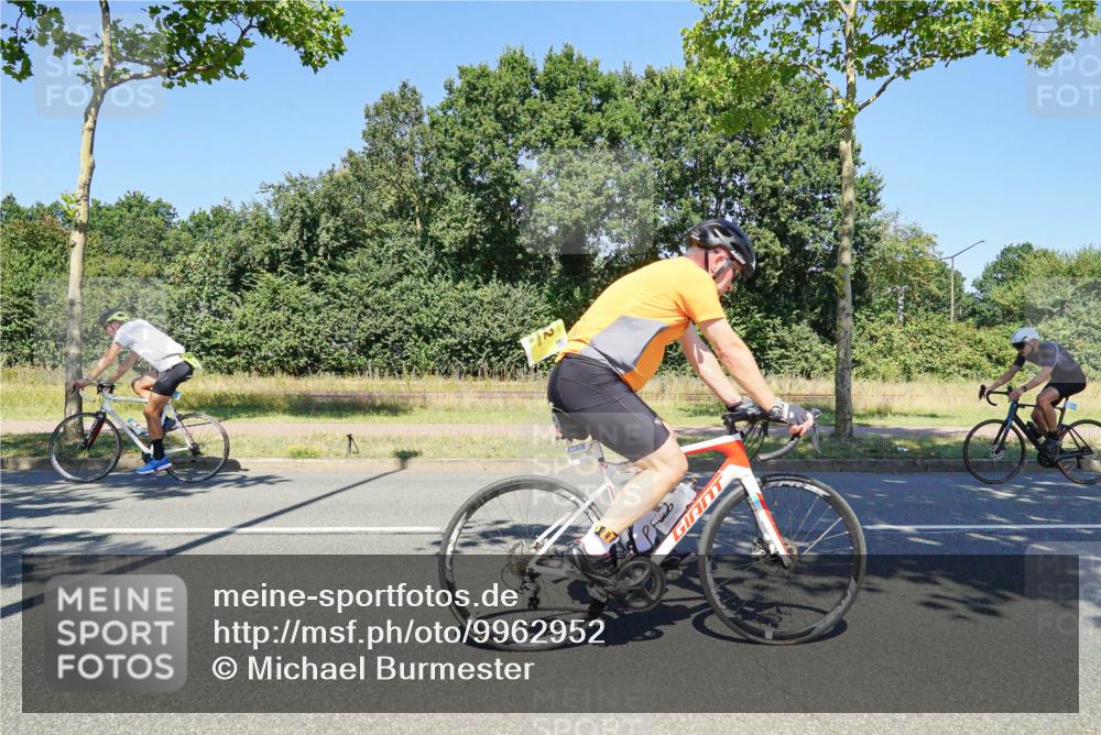 09.08.2026 - GEWOBA Citytriathlon Bremen Michael Burmester http://msf.ph/oto/9962952 09.08.2026 14:40:53 Radfahren 206, 405, 442, 493, 515 meine-sportfotos.de
