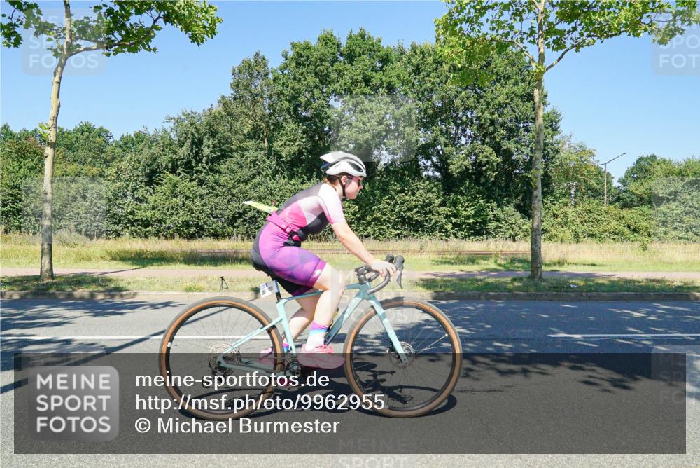 09.08.2026 - GEWOBA Citytriathlon Bremen Michael Burmester http://msf.ph/oto/9962955 09.08.2026 14:40:57 Radfahren 132, 206, 405, 409, 442, 493, 515 meine-sportfotos.de