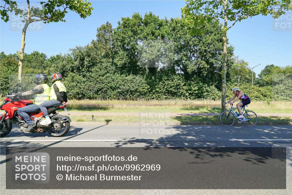 09.08.2026 - GEWOBA Citytriathlon Bremen Michael Burmester http://msf.ph/oto/9962969 09.08.2026 14:41:16 Radfahren 199, 231, 264, 368, 372, 409, 422, 428, 501 meine-sportfotos.de