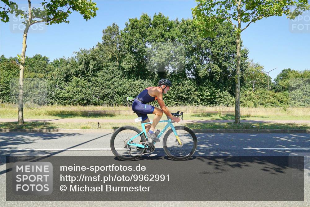 09.08.2026 - GEWOBA Citytriathlon Bremen Michael Burmester http://msf.ph/oto/9962991 09.08.2026 14:41:59 Radfahren 138, 262, 381, 397, 424, 437, 441, 467, 468 meine-sportfotos.de