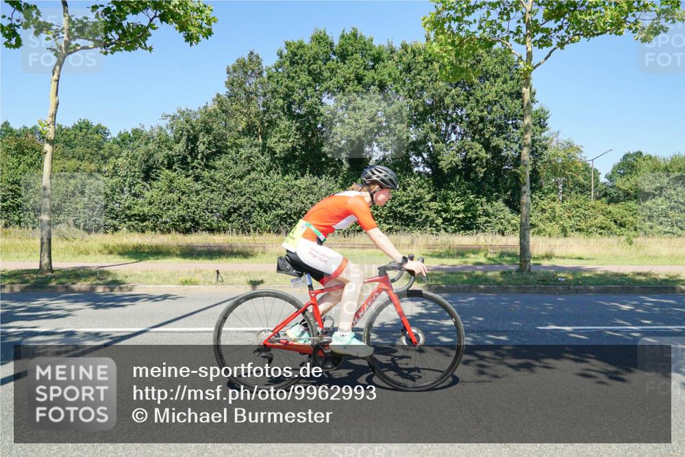 09.08.2026 - GEWOBA Citytriathlon Bremen Michael Burmester http://msf.ph/oto/9962993 09.08.2026 14:42:02 Radfahren 262, 381, 397, 424, 437, 441, 467, 468 meine-sportfotos.de