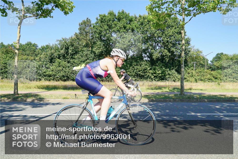 09.08.2026 - GEWOBA Citytriathlon Bremen Michael Burmester http://msf.ph/oto/9963001 09.08.2026 14:42:15 Radfahren 214, 252, 299, 379, 381, 441, 467 meine-sportfotos.de