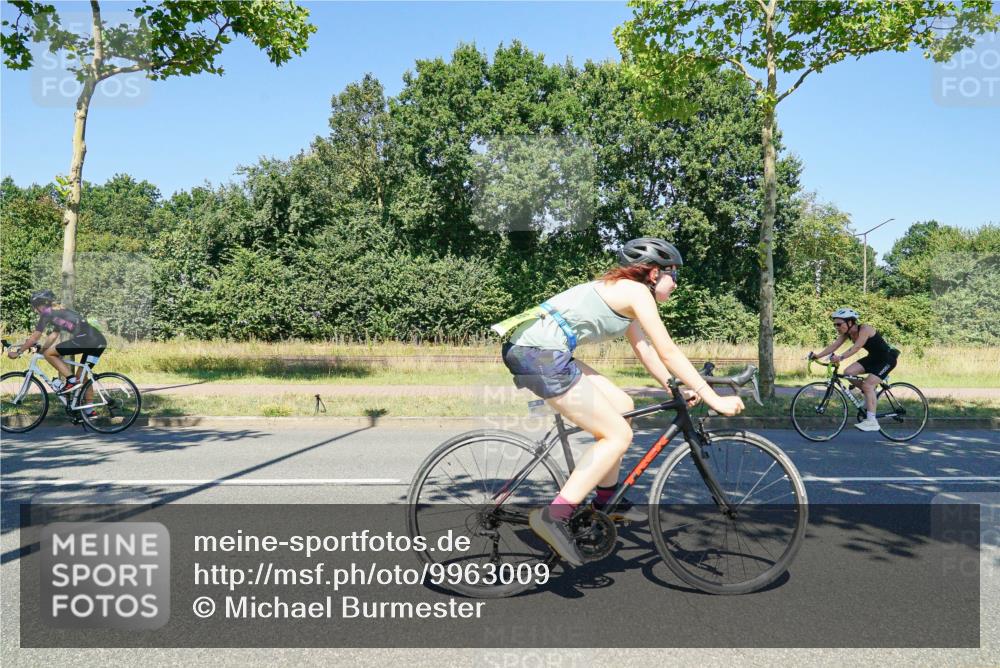 09.08.2026 - GEWOBA Citytriathlon Bremen Michael Burmester http://msf.ph/oto/9963009 09.08.2026 14:42:35 Radfahren 195, 233, 268, 281, 421 meine-sportfotos.de