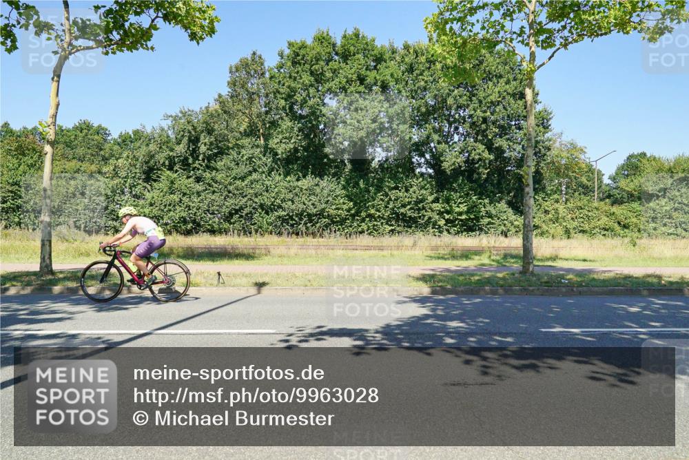 09.08.2026 - GEWOBA Citytriathlon Bremen Michael Burmester http://msf.ph/oto/9963028 09.08.2026 14:43:15 Radfahren 201, 361, 426, 430, 480, 525 meine-sportfotos.de