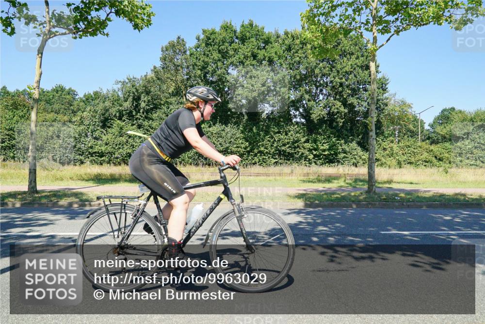 09.08.2026 - GEWOBA Citytriathlon Bremen Michael Burmester http://msf.ph/oto/9963029 09.08.2026 14:43:18 Radfahren 201, 361, 426, 430, 436, 463, 480, 525 meine-sportfotos.de