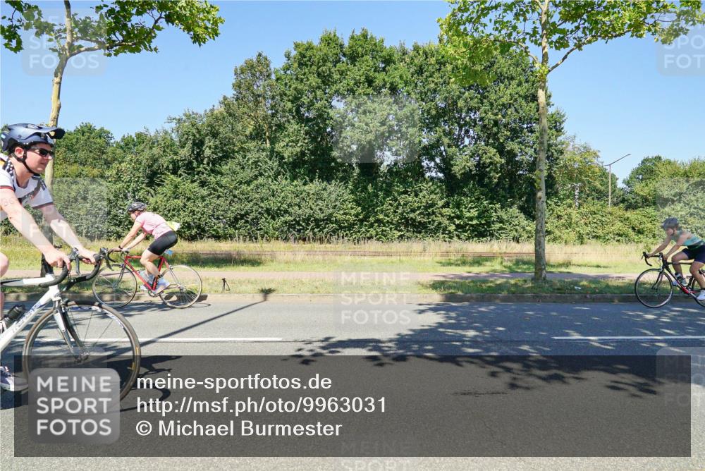 09.08.2026 - GEWOBA Citytriathlon Bremen Michael Burmester http://msf.ph/oto/9963031 09.08.2026 14:43:21 Radfahren 194, 201, 361, 430, 432, 436, 463, 480 meine-sportfotos.de