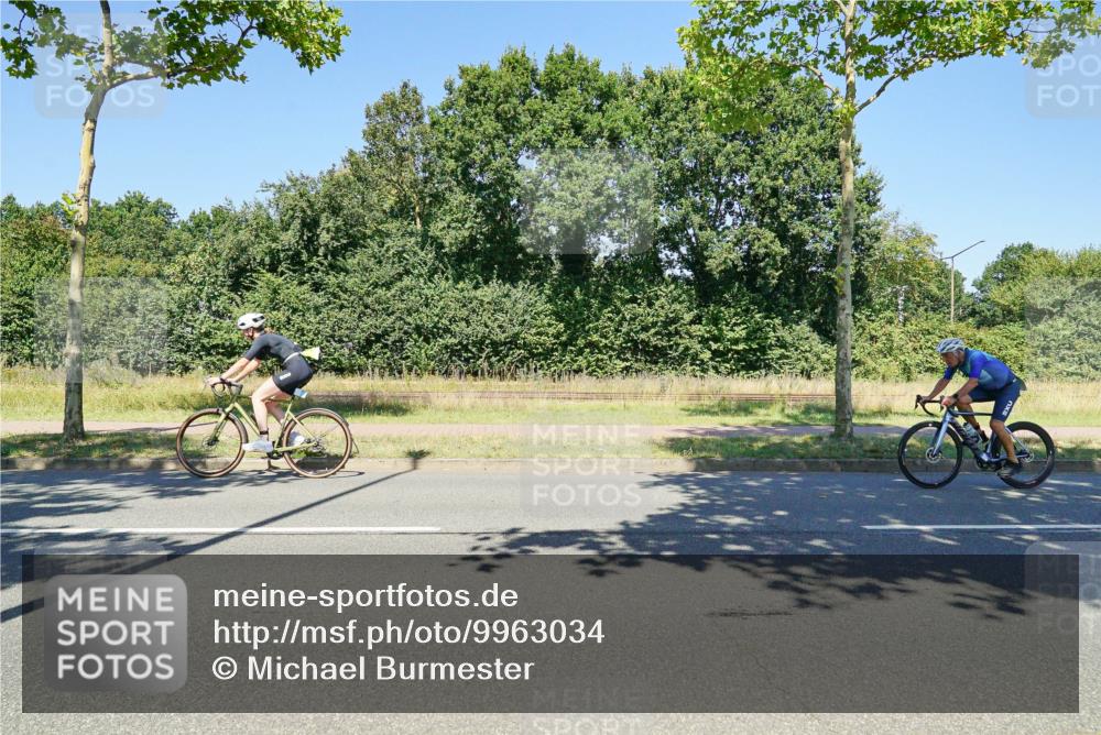 09.08.2026 - GEWOBA Citytriathlon Bremen Michael Burmester http://msf.ph/oto/9963034 09.08.2026 14:43:27 Radfahren 194, 275, 361, 432, 436, 463 meine-sportfotos.de
