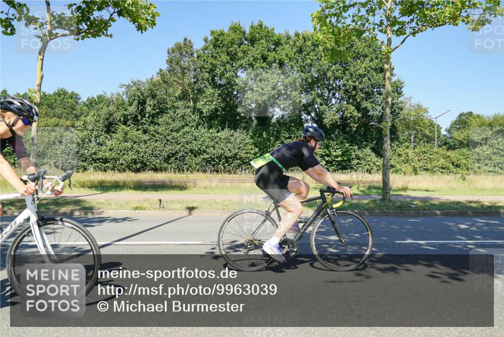 09.08.2026 - GEWOBA Citytriathlon Bremen Michael Burmester http://msf.ph/oto/9963039 09.08.2026 14:43:32 Radfahren 194, 198, 275, 361, 432, 436, 452, 463, 489, 494 meine-sportfotos.de