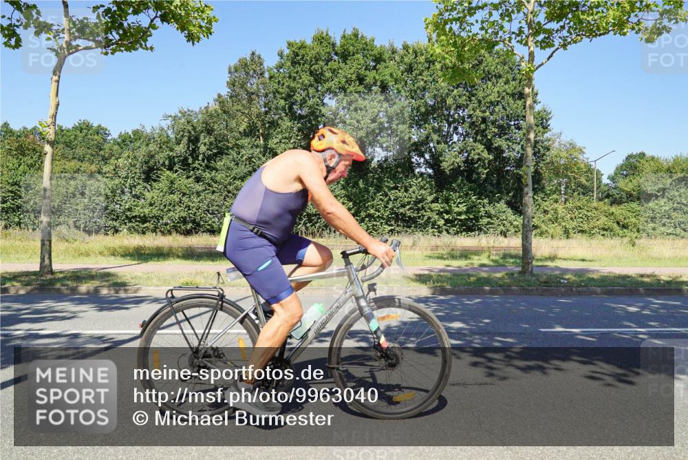 09.08.2026 - GEWOBA Citytriathlon Bremen Michael Burmester http://msf.ph/oto/9963040 09.08.2026 14:43:33 Radfahren 194, 198, 275, 361, 432, 436, 452, 463, 489, 494 meine-sportfotos.de