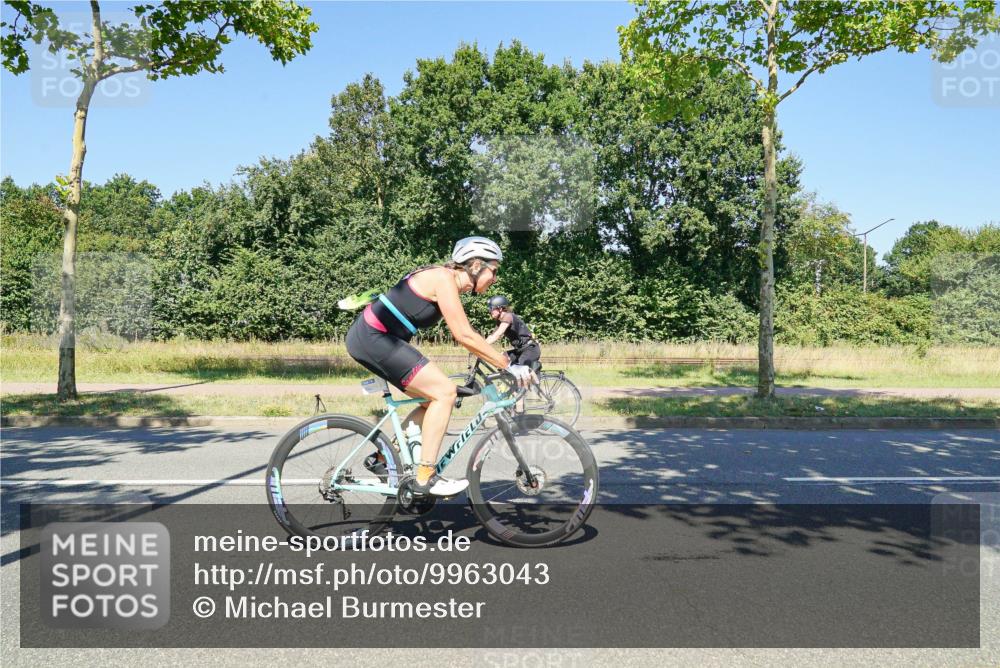 09.08.2026 - GEWOBA Citytriathlon Bremen Michael Burmester http://msf.ph/oto/9963043 09.08.2026 14:43:49 Radfahren 198, 452, 489, 516 meine-sportfotos.de