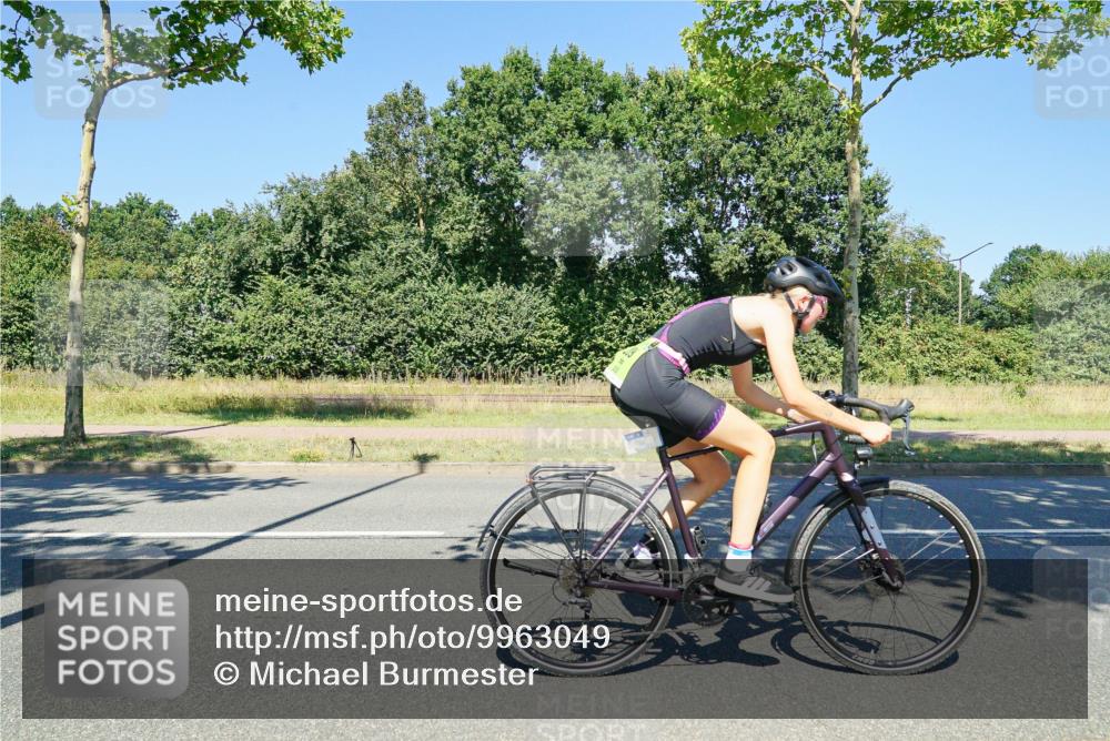 09.08.2026 - GEWOBA Citytriathlon Bremen Michael Burmester http://msf.ph/oto/9963049 09.08.2026 14:44:12 Radfahren 107, 209, 241, 303, 318, 502 meine-sportfotos.de