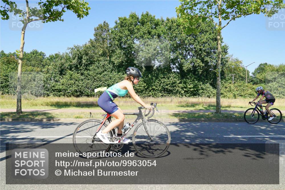 09.08.2026 - GEWOBA Citytriathlon Bremen Michael Burmester http://msf.ph/oto/9963054 09.08.2026 14:44:22 Radfahren 107, 191, 245, 303, 318, 478, 495, 502 meine-sportfotos.de