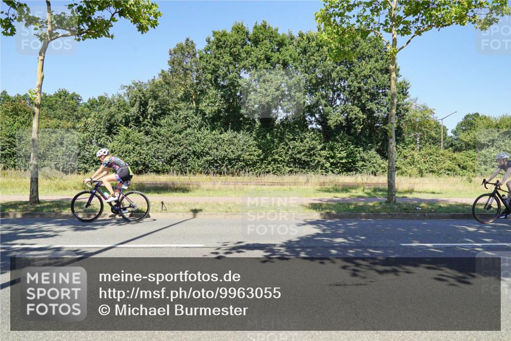 09.08.2026 - GEWOBA Citytriathlon Bremen Michael Burmester http://msf.ph/oto/9963055 09.08.2026 14:44:23 Radfahren 191, 245, 303, 318, 478, 495, 502 meine-sportfotos.de