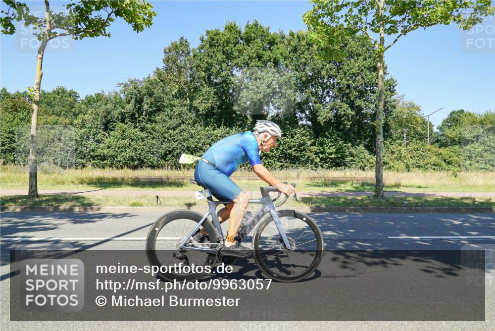 09.08.2026 - GEWOBA Citytriathlon Bremen Michael Burmester http://msf.ph/oto/9963057 09.08.2026 14:44:25 Radfahren 191, 245, 303, 318, 478, 495, 502 meine-sportfotos.de