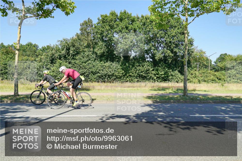 09.08.2026 - GEWOBA Citytriathlon Bremen Michael Burmester http://msf.ph/oto/9963061 09.08.2026 14:44:34 Radfahren 191, 245, 495 meine-sportfotos.de