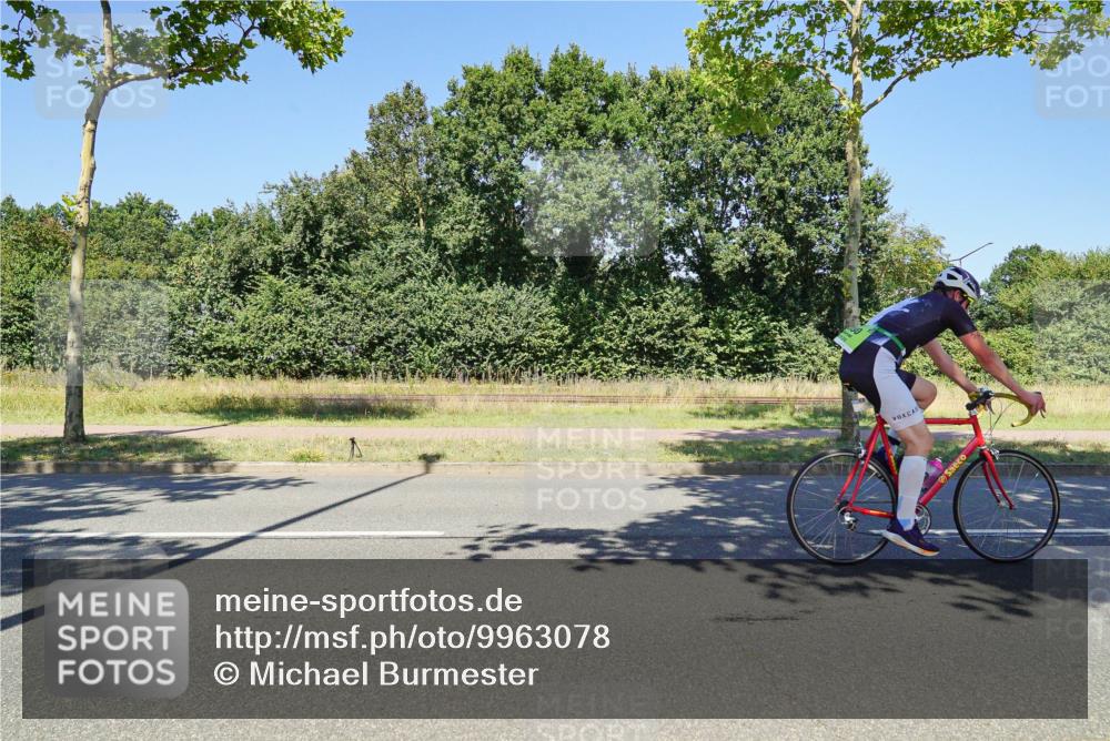 09.08.2026 - GEWOBA Citytriathlon Bremen Michael Burmester http://msf.ph/oto/9963078 09.08.2026 14:45:27 Radfahren 166, 219, 296, 380, 474, 476, 499, 514 meine-sportfotos.de