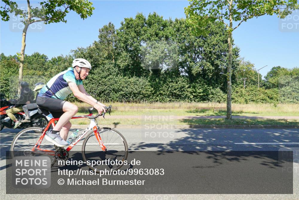 09.08.2026 - GEWOBA Citytriathlon Bremen Michael Burmester http://msf.ph/oto/9963083 09.08.2026 14:45:37 Radfahren 296, 380, 460, 465, 474, 499, 505 meine-sportfotos.de