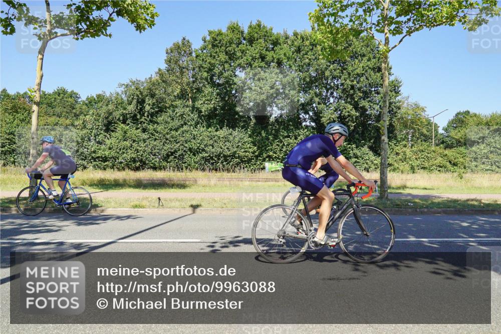 09.08.2026 - GEWOBA Citytriathlon Bremen Michael Burmester http://msf.ph/oto/9963088 09.08.2026 14:45:54 Radfahren 246, 248, 332, 367, 451, 465, 496, 524 meine-sportfotos.de