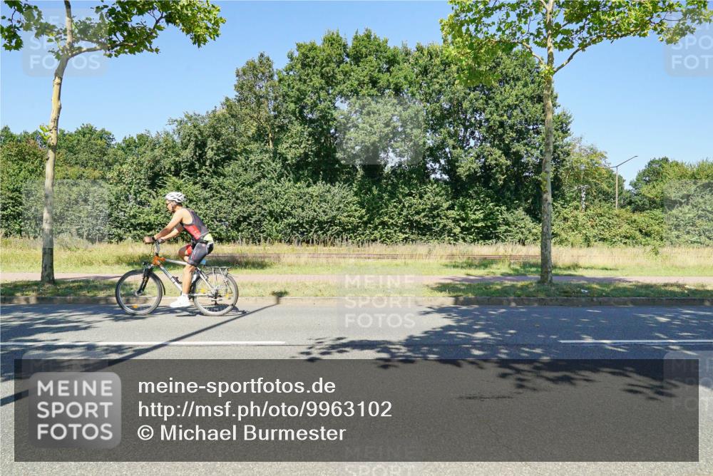 09.08.2026 - GEWOBA Citytriathlon Bremen Michael Burmester http://msf.ph/oto/9963102 09.08.2026 14:46:35 Radfahren 497 meine-sportfotos.de