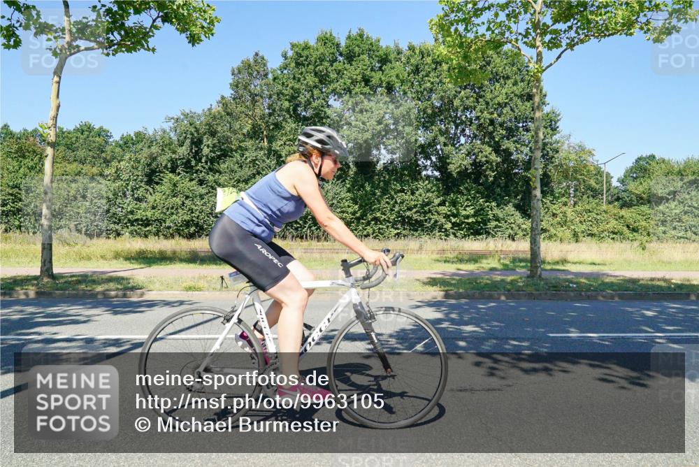 09.08.2026 - GEWOBA Citytriathlon Bremen Michael Burmester http://msf.ph/oto/9963105 09.08.2026 14:46:49 Radfahren 392, 414, 447, 464, 483, 488, 497, 506 meine-sportfotos.de
