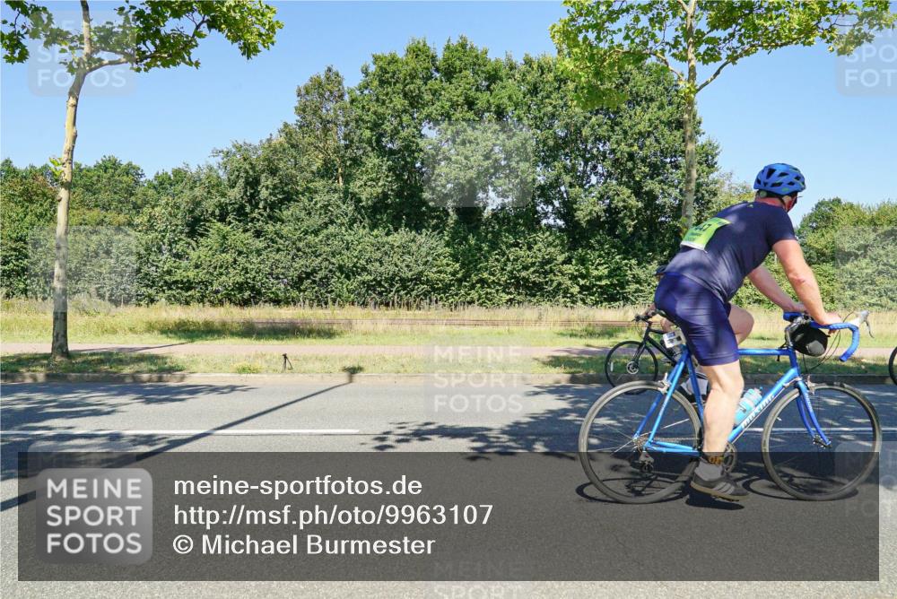 09.08.2026 - GEWOBA Citytriathlon Bremen Michael Burmester http://msf.ph/oto/9963107 09.08.2026 14:46:51 Radfahren 392, 414, 447, 464, 483, 488, 497, 506 meine-sportfotos.de