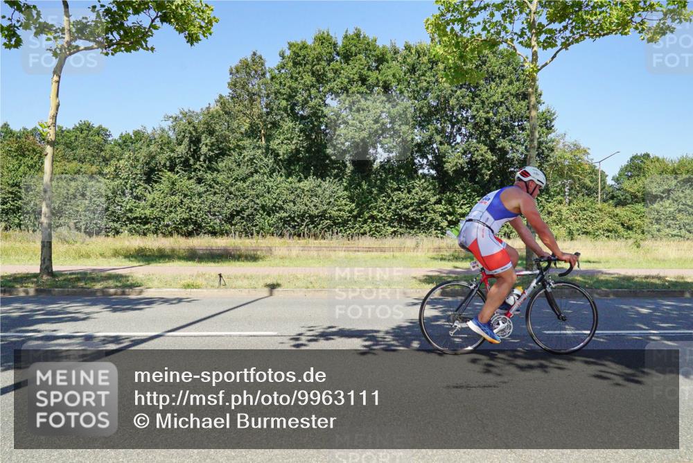 09.08.2026 - GEWOBA Citytriathlon Bremen Michael Burmester http://msf.ph/oto/9963111 09.08.2026 14:46:54 Radfahren 392, 414, 447, 464, 483, 488, 497, 506 meine-sportfotos.de